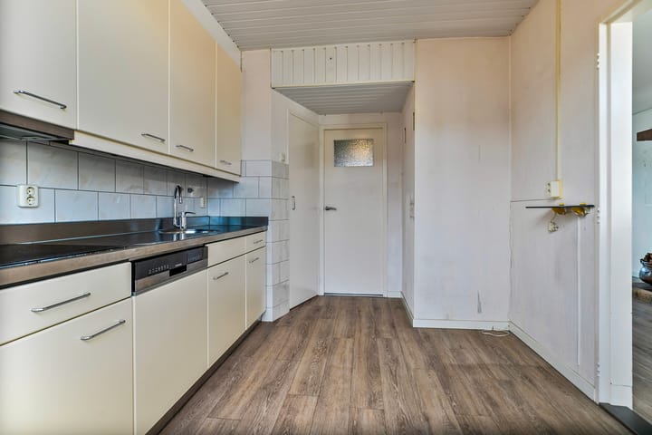 Foto 15 van Perestraat 4