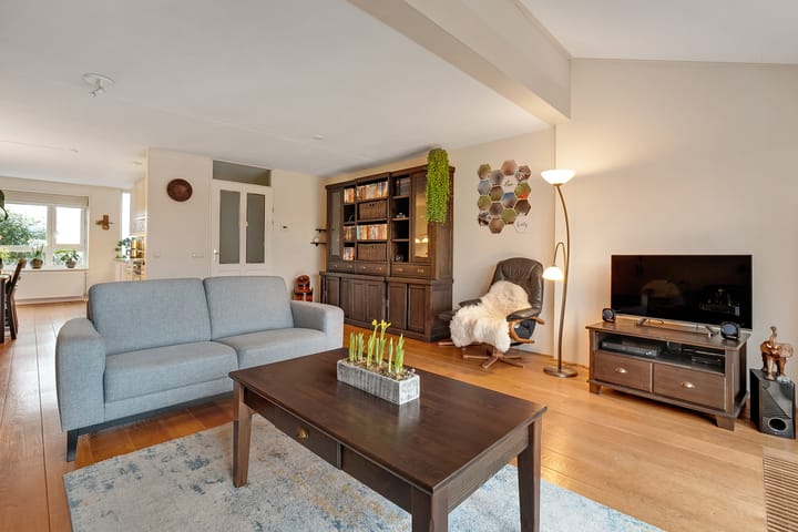 Foto 9 van Sterrenmos 68