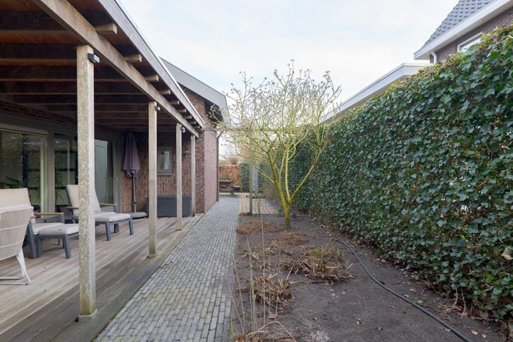 Foto 37 van Harm Tiesingstraat 37