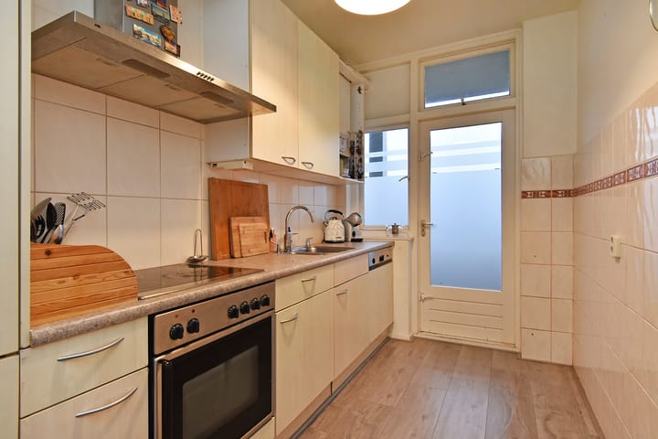 Photo 10 of Louis Davidsstraat 59