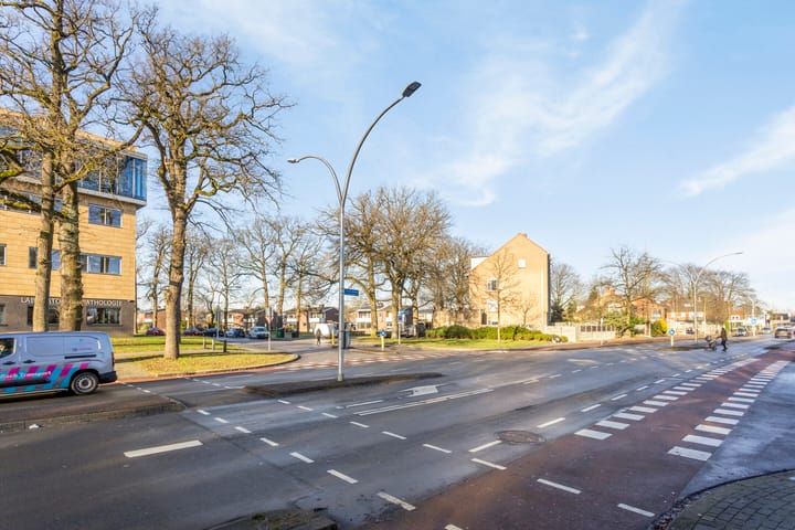 Foto 23 van Anthony van Leeuwenhoeklaan 4-II