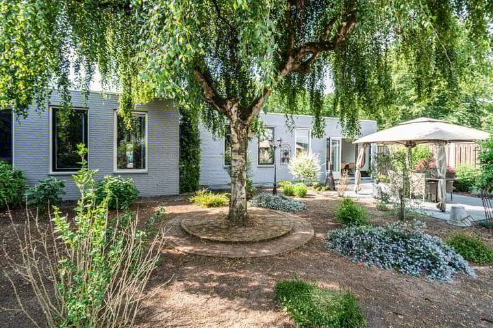 Photo 4 of Hoogheuvelstraat 112