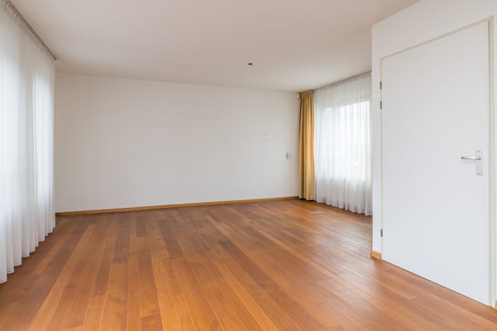 Foto 2 van Overheek 14