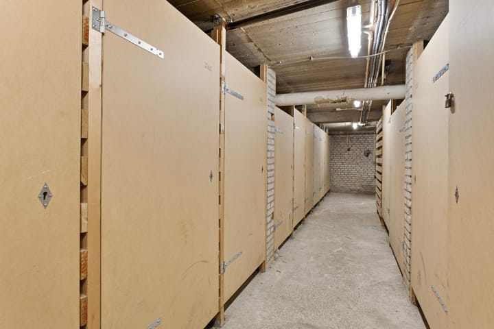 Photo 16 of Trouwlaan 253