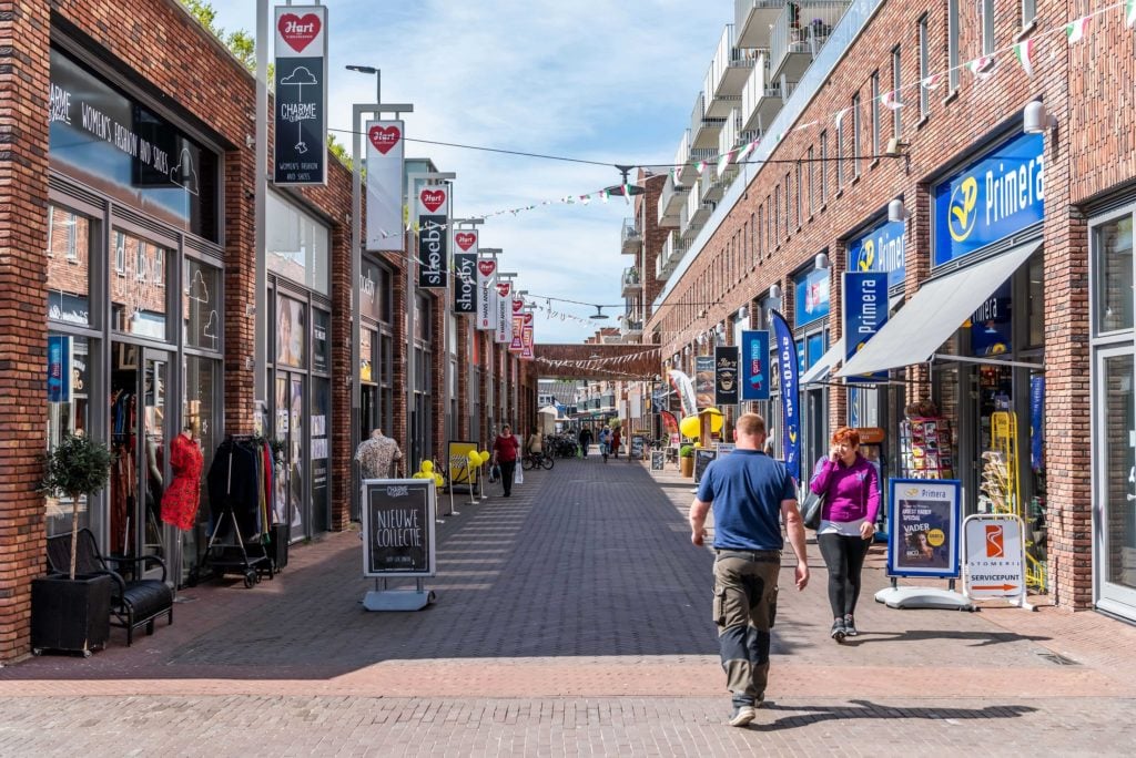 Bekijk foto 2 van Graaf Willem II straat 38