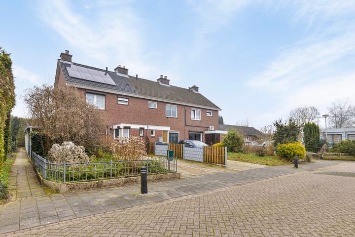 Foto 2 van Weegbree 14