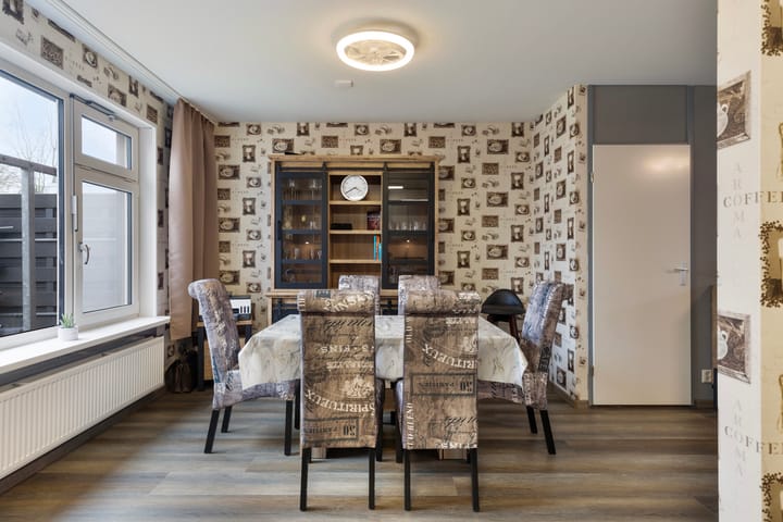 Foto 13 van Weegbree 14