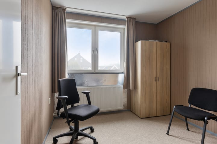 Foto 25 van Weegbree 14