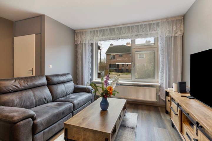 Foto 9 van Weegbree 14