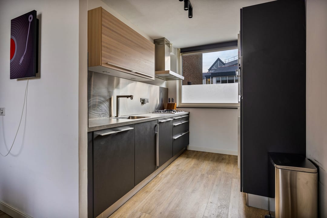 Foto 7 van J. Sasboutstraat 2