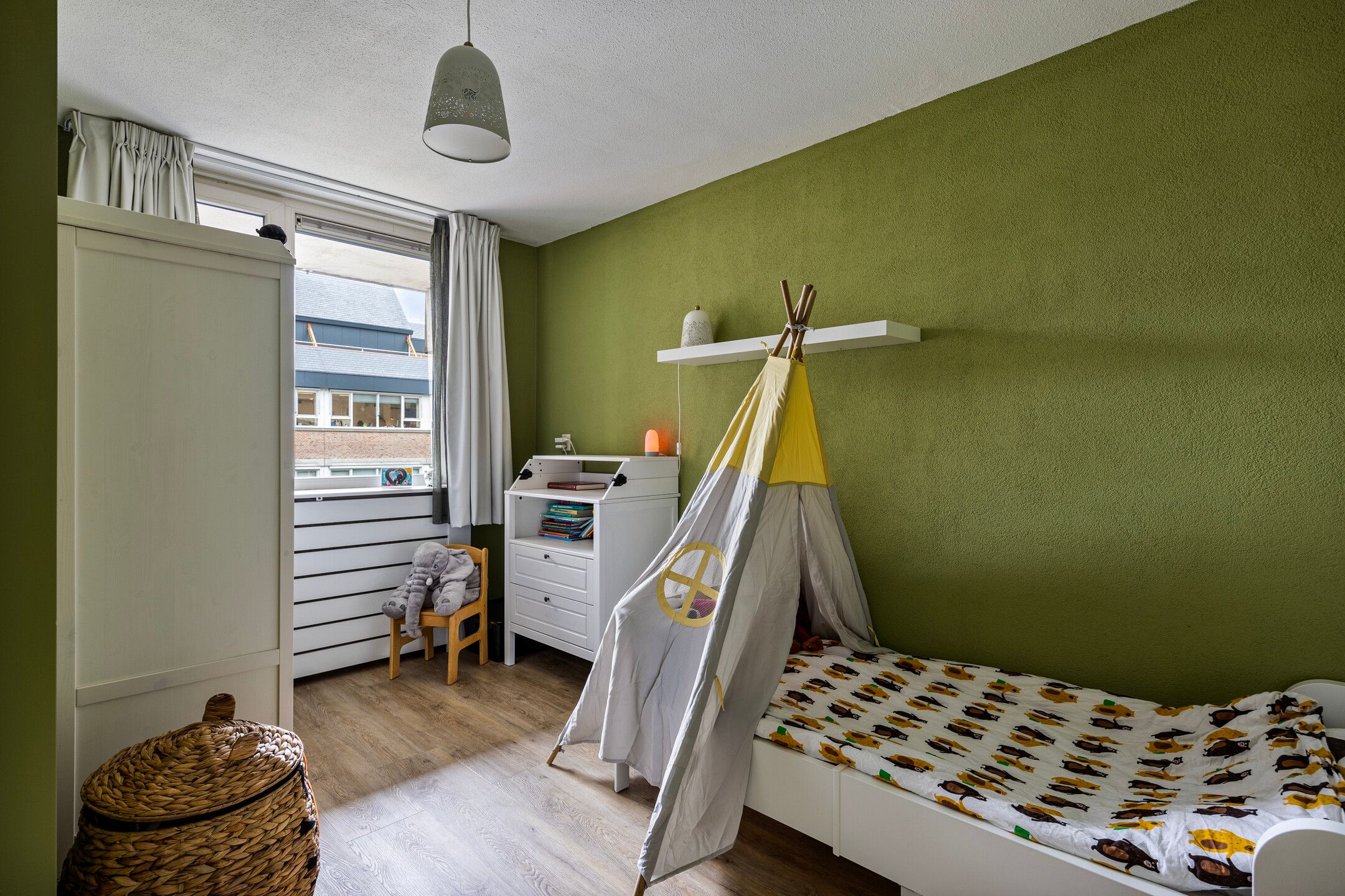 Foto 24 van J. Sasboutstraat 2