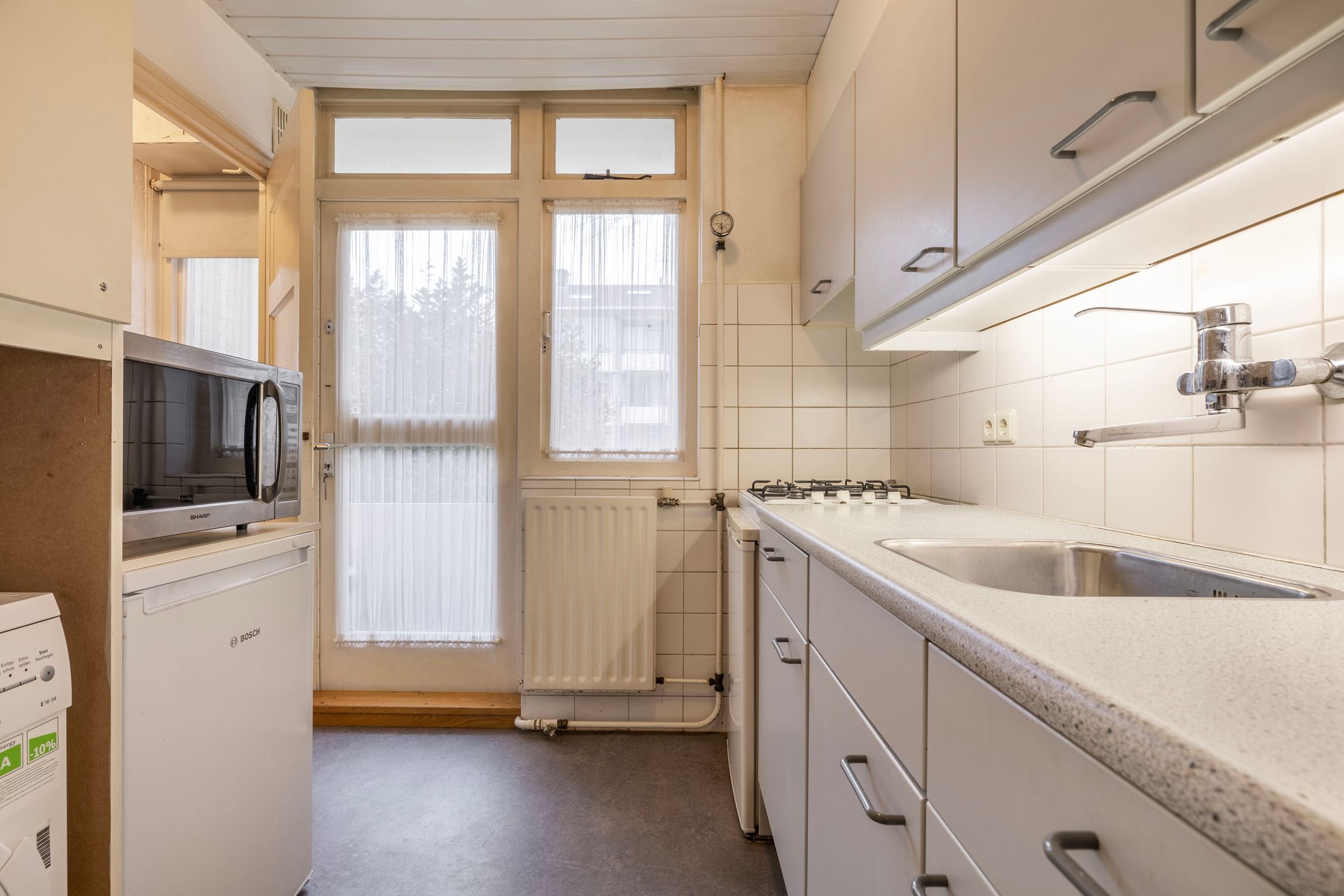 Foto 9 van Einsteinstraat 14-A