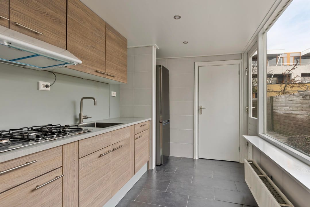 Foto 11 van van Loonstraat 76