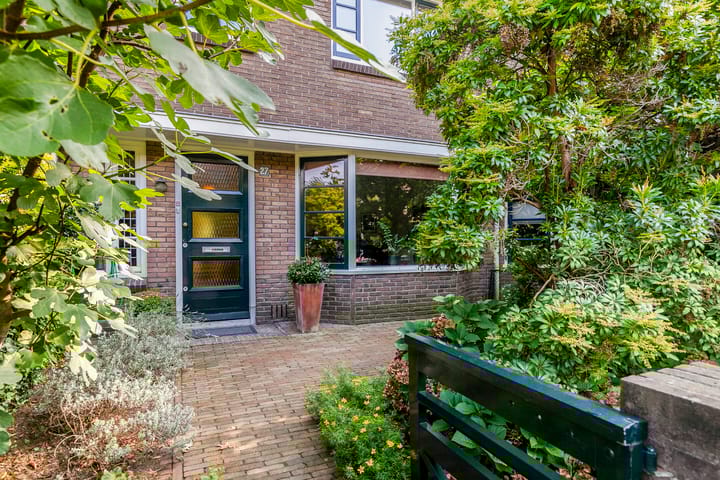 Photo 38 of Marterstraat 27