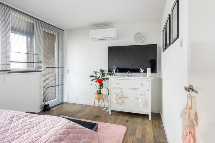 Foto 13 van Reggestraat 12