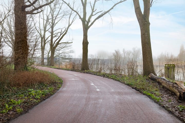 Foto 25 van Reggestraat 12