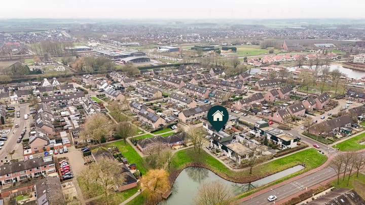 Photo 34 of Van Utenhoveweg 26