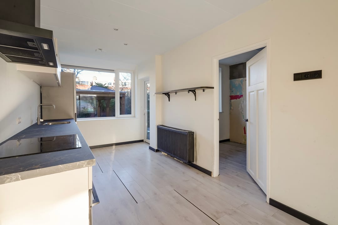 Photo 16 of Harmelenstraat 12