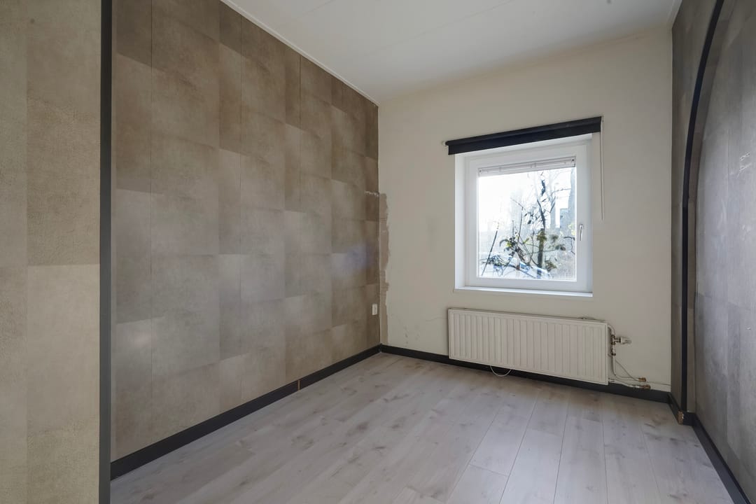 Photo 23 of Harmelenstraat 12