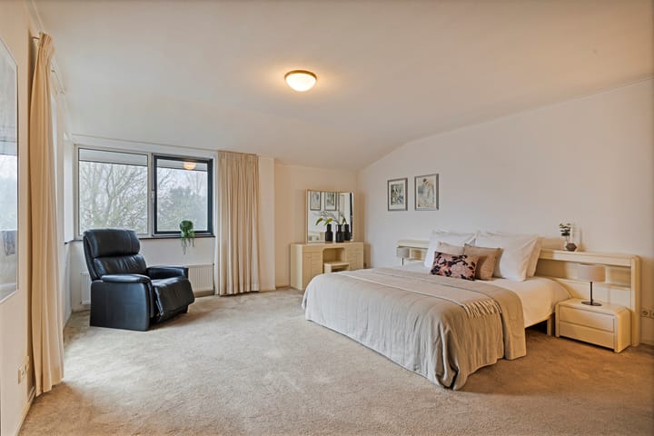 Photo 14 of Pijnboomstraat 23