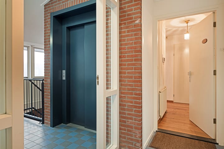 Photo 23 of Pijnboomstraat 23