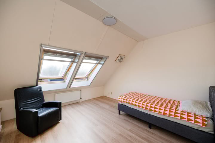 Foto 15 van Paardenbloemsingel 74