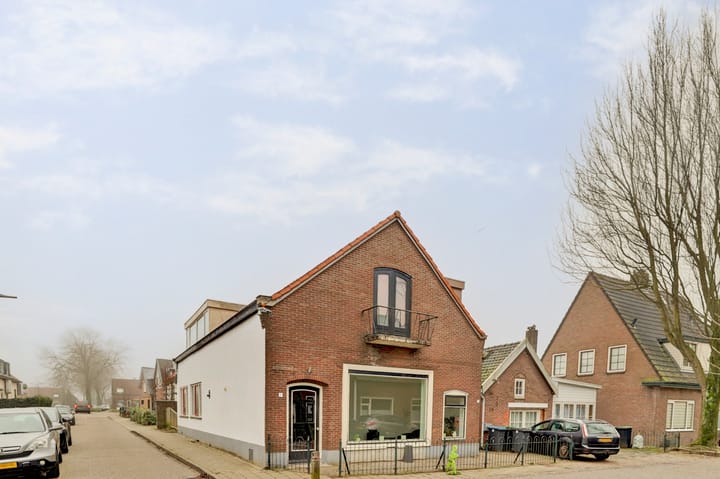 Foto 38 van Jacobastraat 1