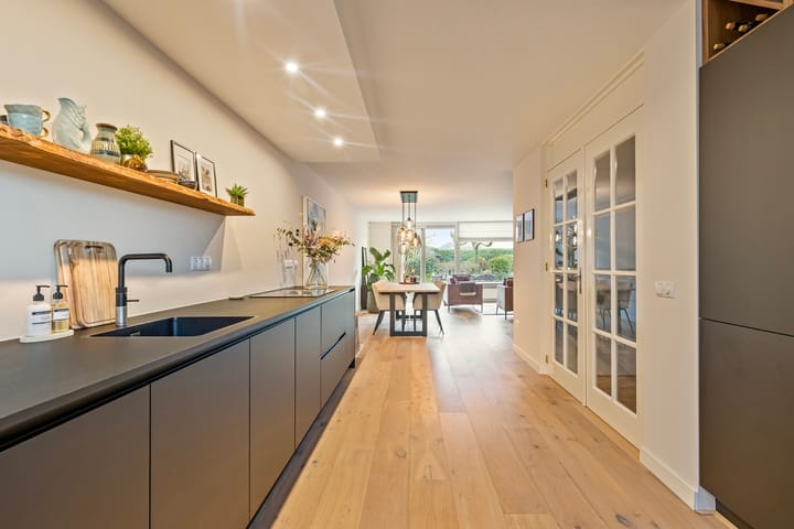 Foto 15 van Rossinistraat 10