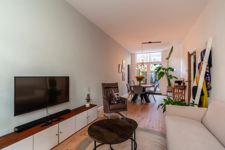 Foto 4 van Govert Bidloostraat 56