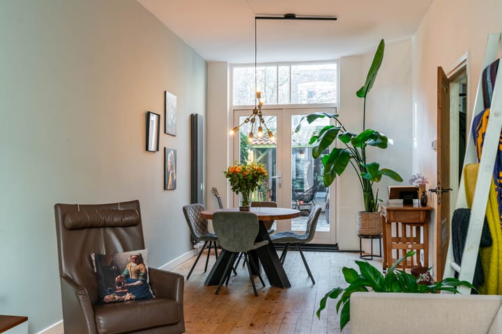 Foto 5 van Govert Bidloostraat 56