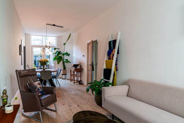 Foto 6 van Govert Bidloostraat 56