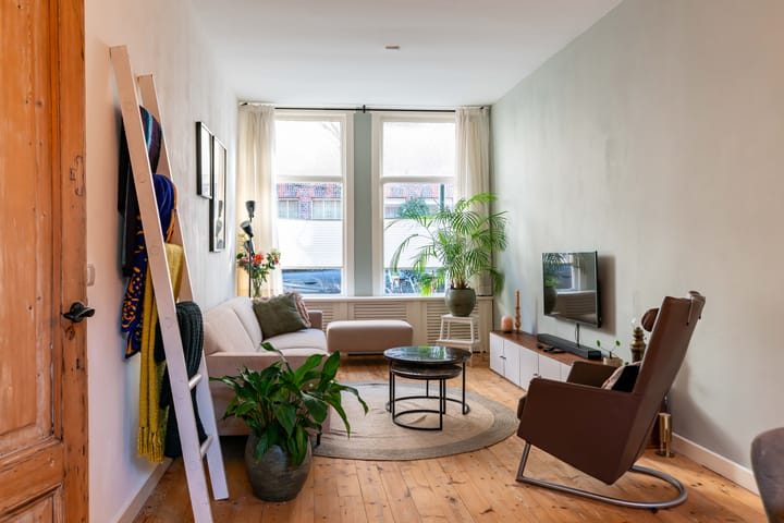 Foto 9 van Govert Bidloostraat 56