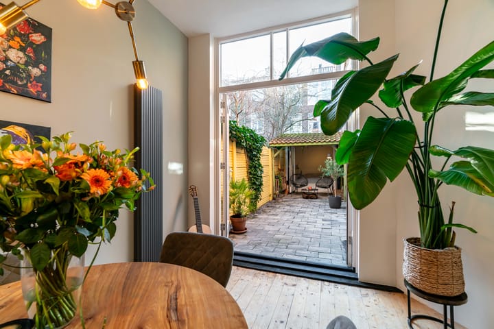 Foto 11 van Govert Bidloostraat 56