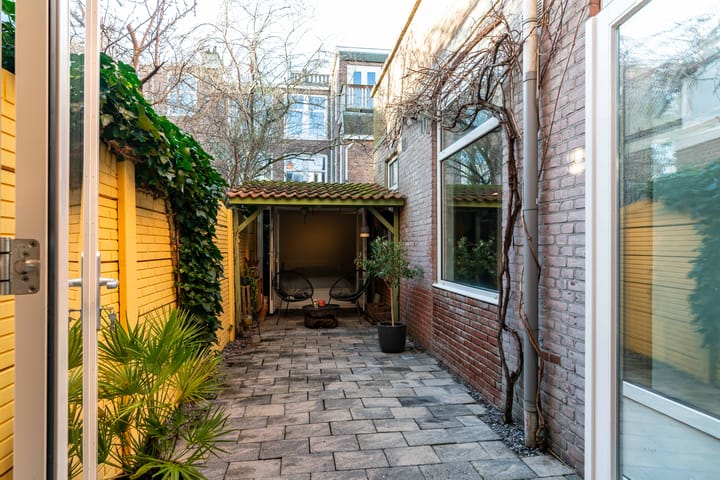 Foto 12 van Govert Bidloostraat 56