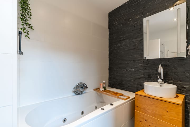 Foto 25 van Govert Bidloostraat 56