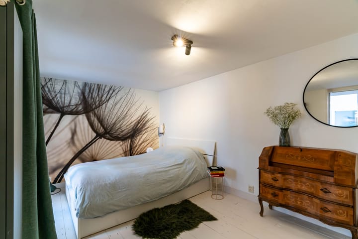 Foto 31 van Govert Bidloostraat 56