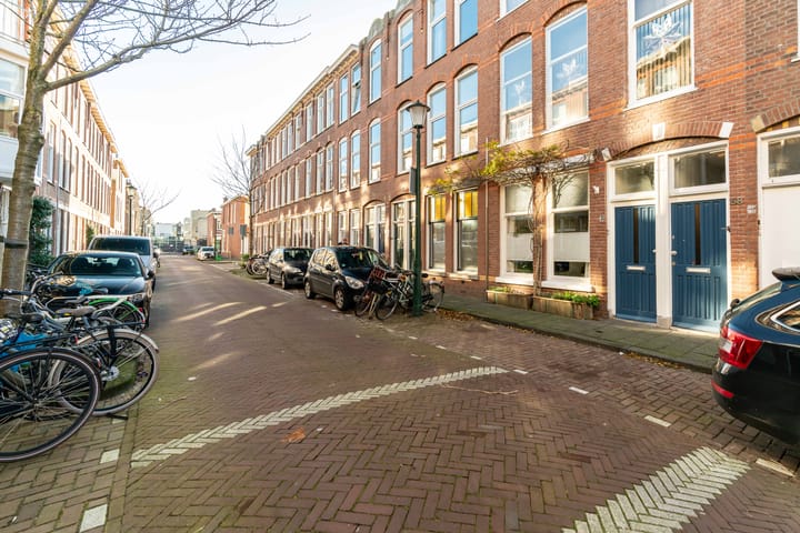 Foto 33 van Govert Bidloostraat 56