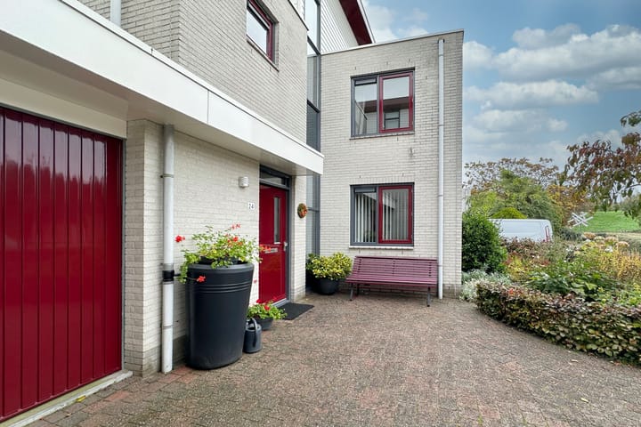 Photo 6 of Perzikgaarde 24