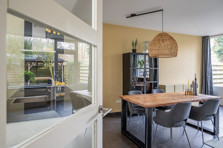 Photo 12 of Boerhaavelaan 8