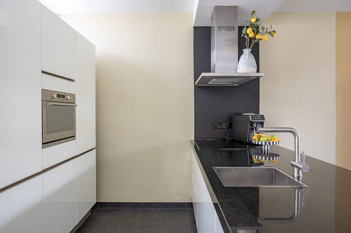 Photo 18 of Boerhaavelaan 8