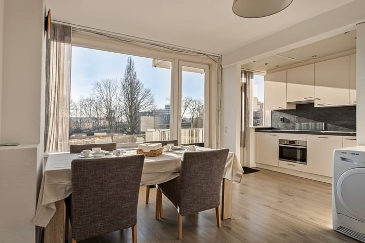 Foto 3 van van der Duyn van Maasdamlaan 132-B