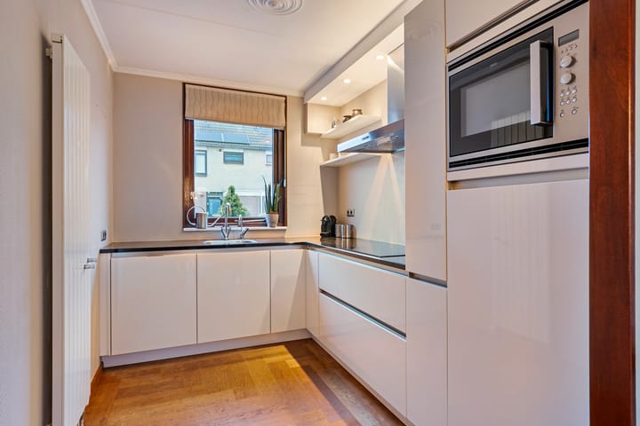 Foto 2 van Aagje Dekenstraat 2