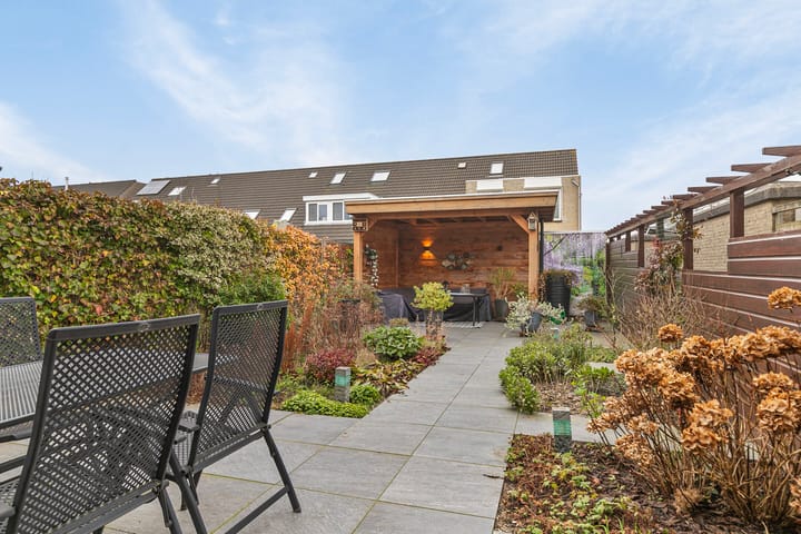 Foto 4 van Aagje Dekenstraat 2