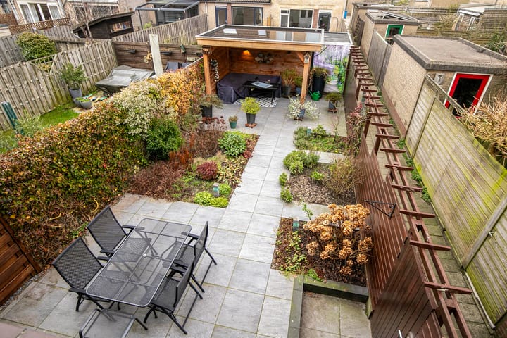 Foto 31 van Aagje Dekenstraat 2