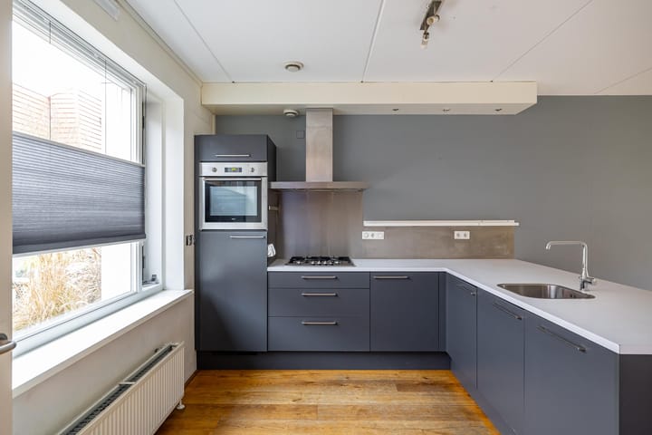 Foto 3 van Medanstraat 19