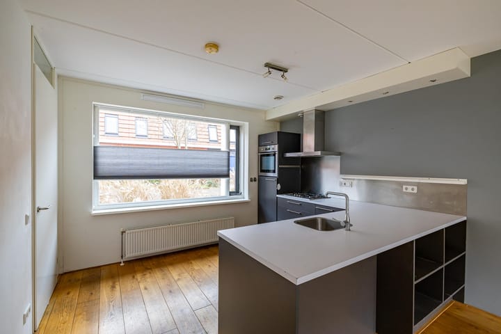 Foto 4 van Medanstraat 19