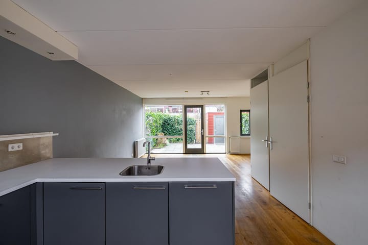 Foto 5 van Medanstraat 19