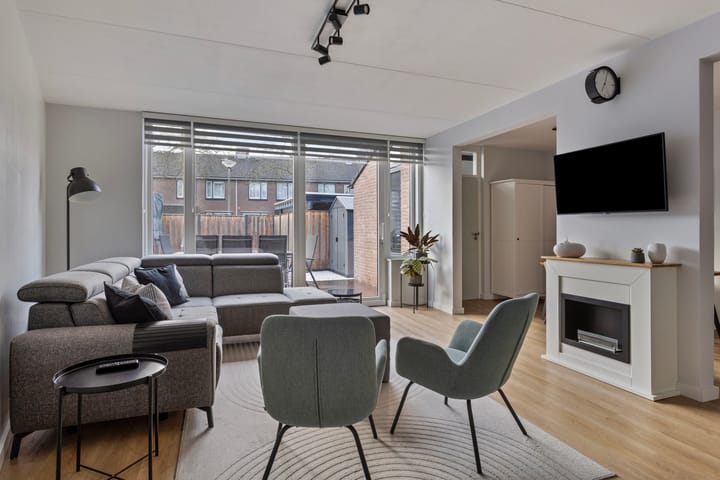 Foto 2 van Haalderen 16