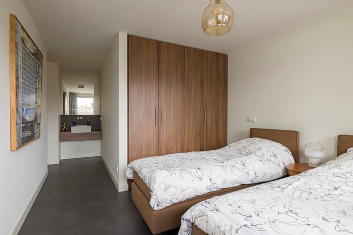 Foto 24 van Stationsplein 65