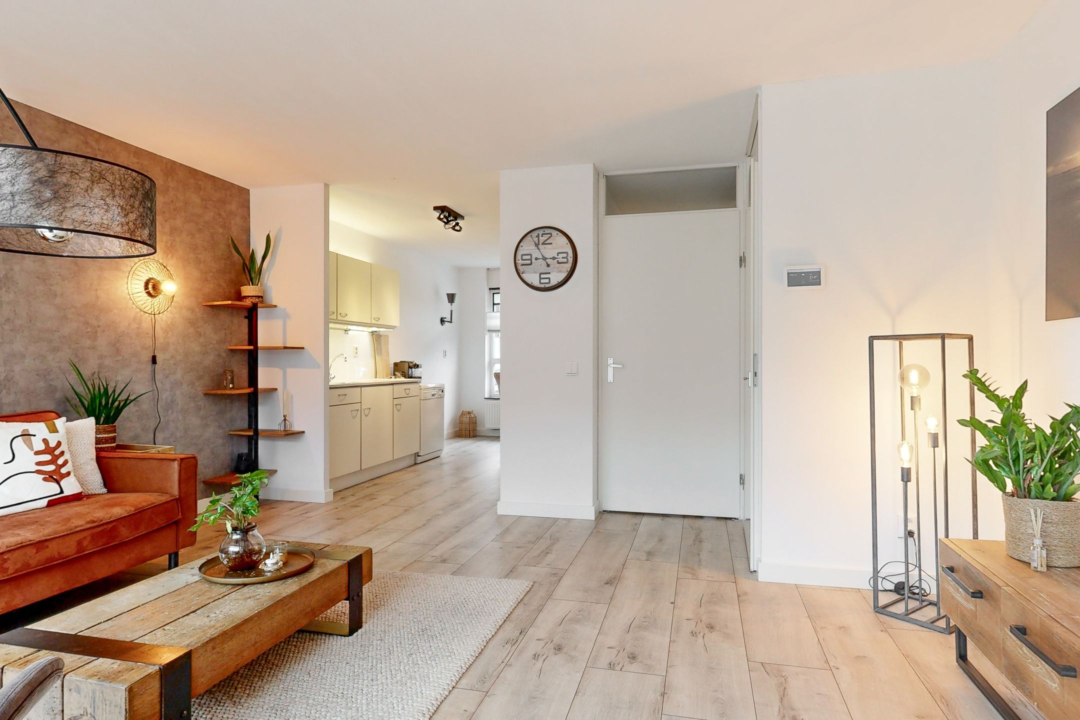 Foto 6 van Helmkruid 20